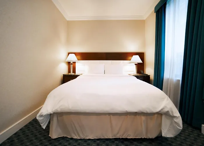 Hotel Stanford